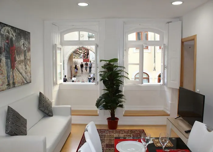 Arco de Almedina Boutique